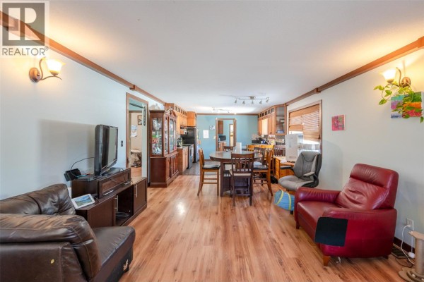 Bedroom - 759 Government Street, Penticton, BC V2A4T5 Photo 5