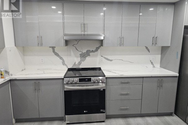 7590 Saint Barbara Boulevard, Mississauga, ON L5W0B7 Photo 3