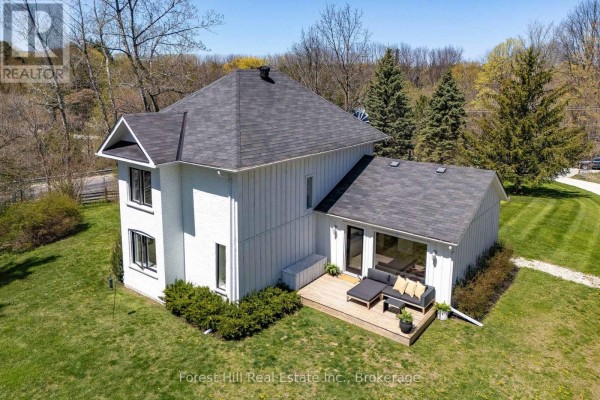 Kitchen - 7599 36/37 Nottawasaga Side Road E, Clearview, ON L0M1P0 Photo 4