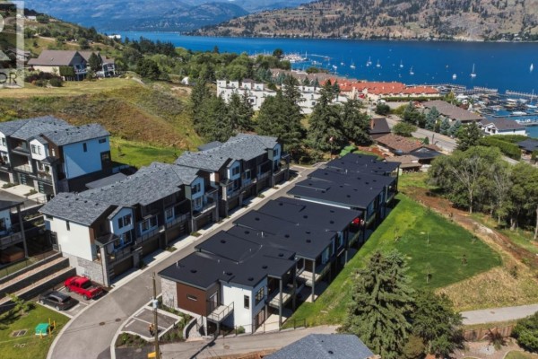 Living room - 7599 Klinger Road Unit# 29, Okanagan Landing, BC V1H0B2 Photo 4