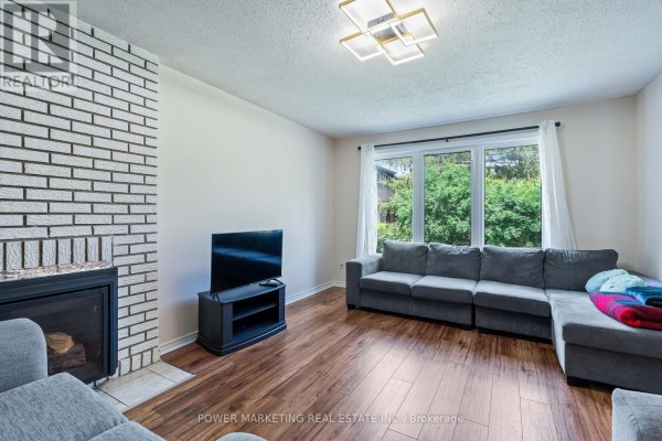 Bedroom 2 - 76 - 2111 Montreal Road, Ottawa, ON K1J8M8 Photo 5