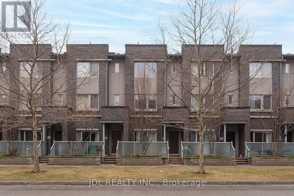 76 - 315 Village Green Square, Toronto, ON M1S0L2 Photo 3