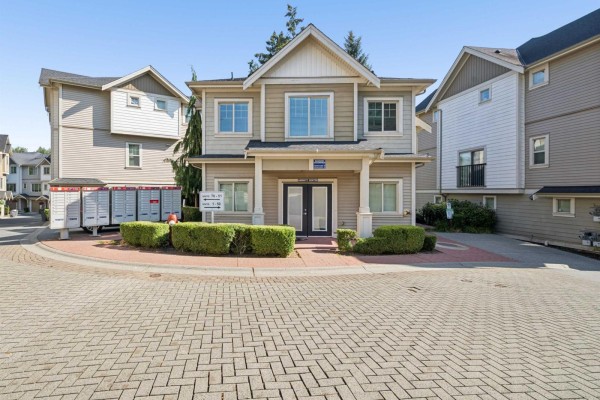 76 19097 64 Avenue, Surrey, BC V3S6X5 Photo 4
