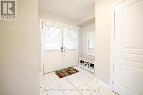 Primary Bedroom - 76 Anderson Road, New Tecumseth, ON L9R0B2 Photo 4