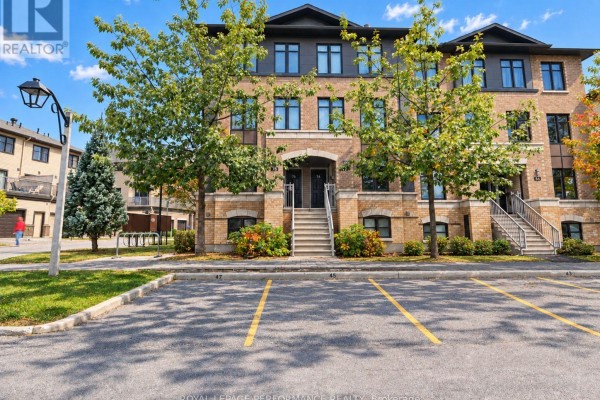 76 Argent Private, Ottawa