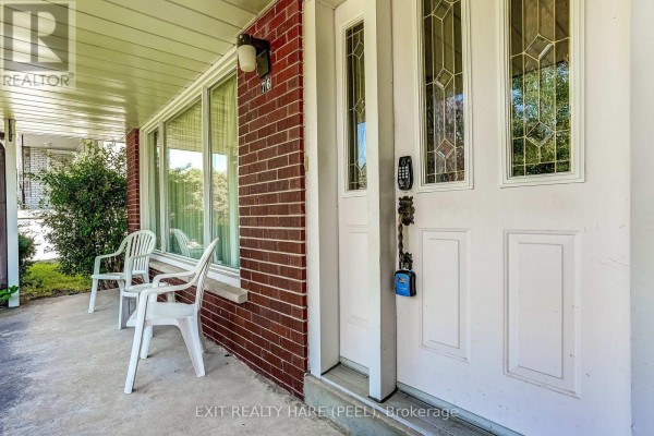 Eating area - 76 Birchview Crescent, Caledon, ON L7E3X1 Photo 4