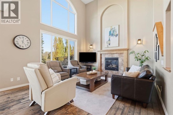 Foyer - 76 Crystal Green Drive, Okotoks, AB T1S2N7 Photo 3