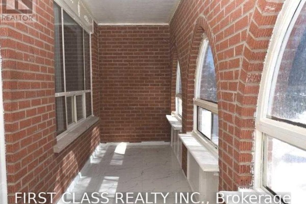 Living room - 76 Cundles Road E, Barrie, ON L4M2Z7 Photo 3