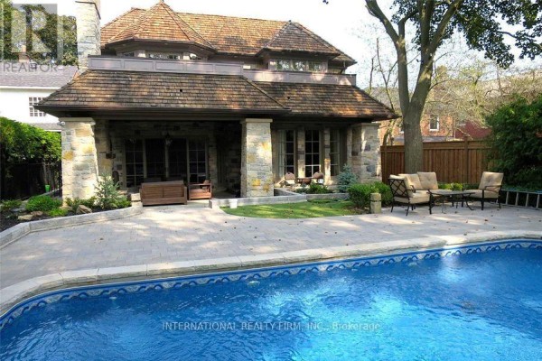 76 De Vere Gardens, Toronto, ON, photo 2