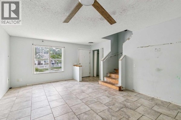 Foyer - 76 Elgin Gardens Se, Calgary, AB T2Z4T5 Photo 5