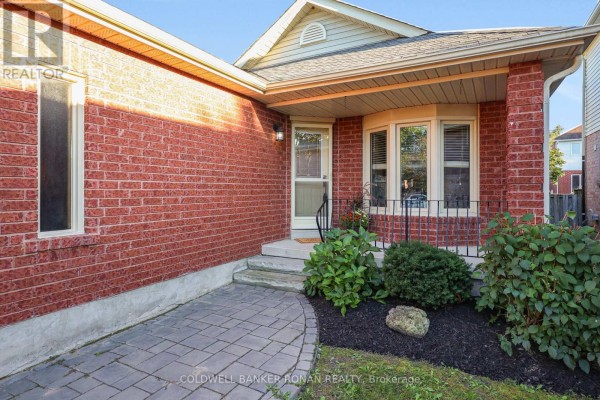 76 Gray Avenue, New Tecumseth, ON L9R1P5 Photo 2