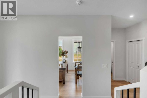 Kitchen - 76 Heirloom Drive Se, Calgary, AB T3M2M6 Photo 4