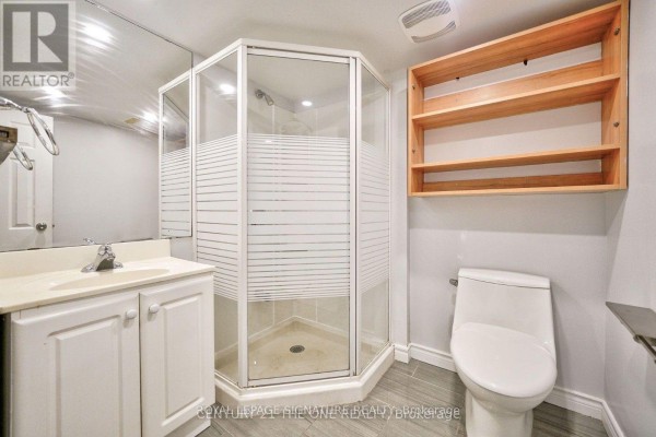 76 Highhill Drive, Toronto, ON M1T1N7 Photo 5