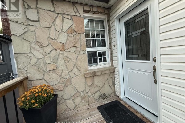 76 Laburnham Avenue, Toronto, ON, photo 3