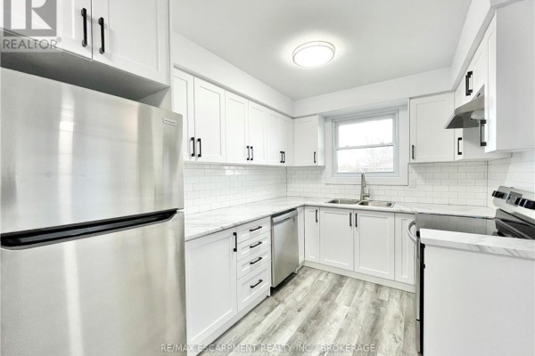 76 Marc Boulevard, Welland, ON L3B5V1 Photo 4
