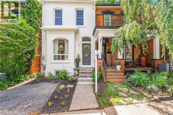 76 Pearl Street N, Hamilton, ON, photo 3