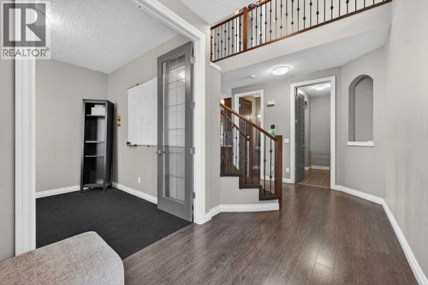 Kitchen - 76 Rainbow Falls Boulevard, Chestermere, AB T1X0S6 Photo 4