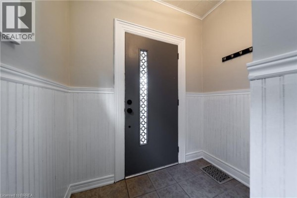 76 Richmond Street Unit# A, Brantford, ON, photo 2