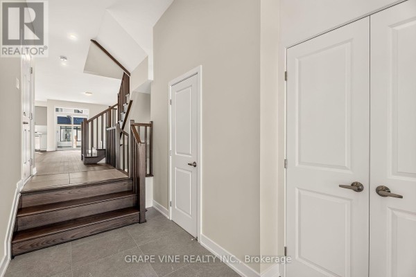 Bedroom - 76 San Felice Circle, Ottawa, ON K2S2R9 Photo 5