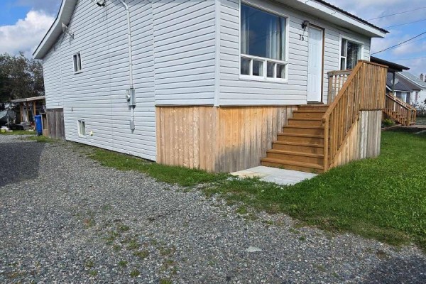 Living room - 76 Seventh Avenue, Kirkland Lake, ON P0K1L0 Photo 3