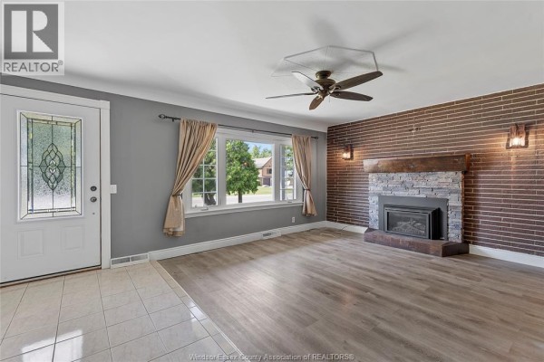 Laundry room - 76 Texas, Amherstburg, ON N9V2R7 Photo 4