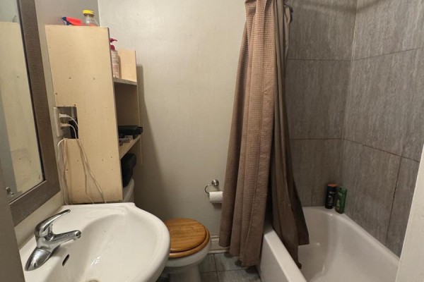 Bedroom 2 - 76 Wellington Street, New Tecumseth, ON L9R1G8 Photo 5