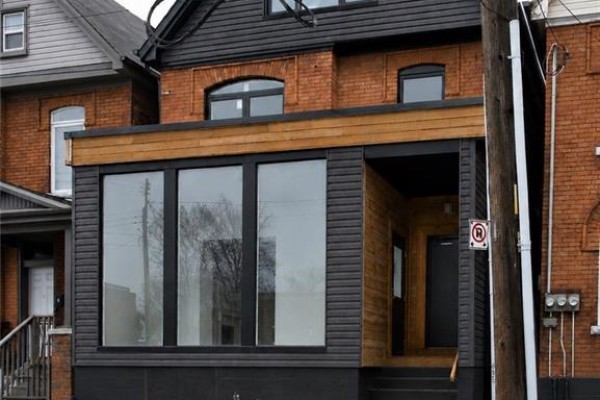 76 Wentworth Street S, Hamilton, ON, photo 2