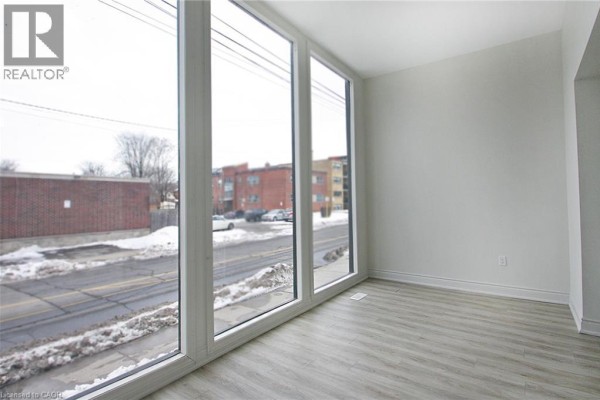 76 Wentworth Street S, Hamilton, ON, photo 3