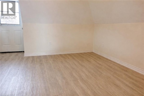 76 Wentworth Street S Unit# 3, Hamilton, ON L8N2Y9 Photo 4