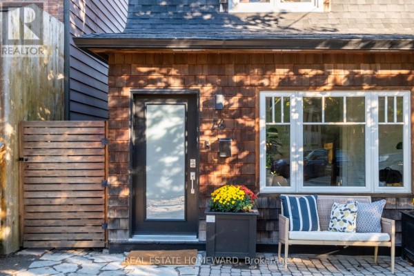 76 Withrow Avenue, Toronto, ON M4K1C9 Photo 4