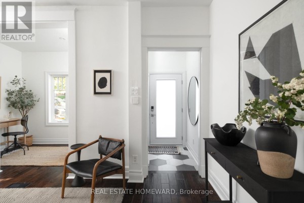 76 Withrow Avenue, Toronto, ON M4K1C9 Photo 5