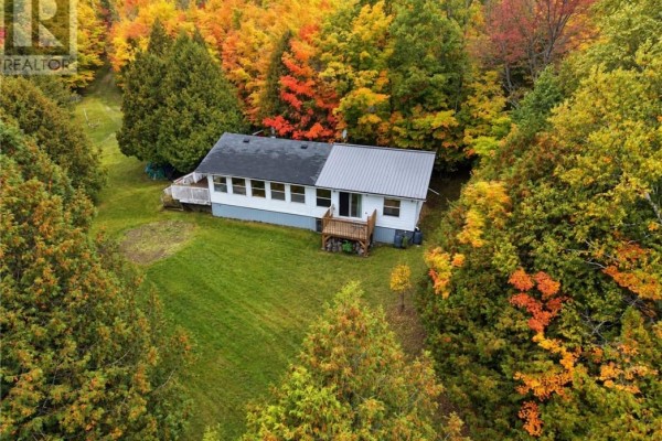 760 Ice Lake Drive, Gore Bay, ON P0P1H0 Photo 4