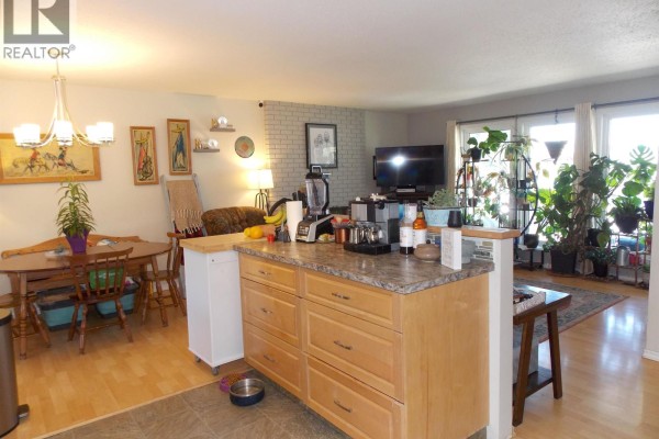 Kitchen - 760 Smith Street, Williams Lake, BC V2G4A5 Photo 4
