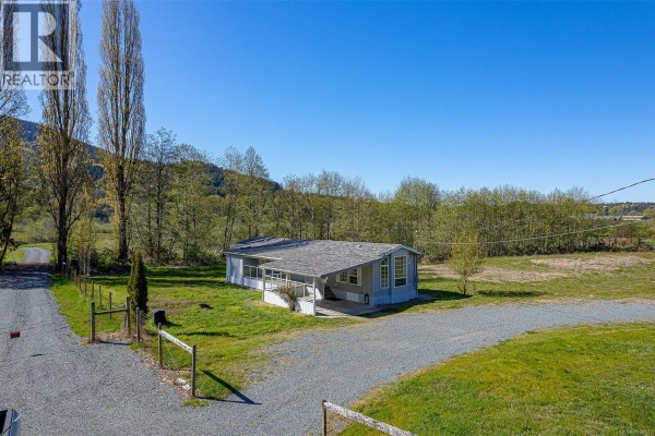 7600 Westholme Rd, Duncan, BC, photo 2