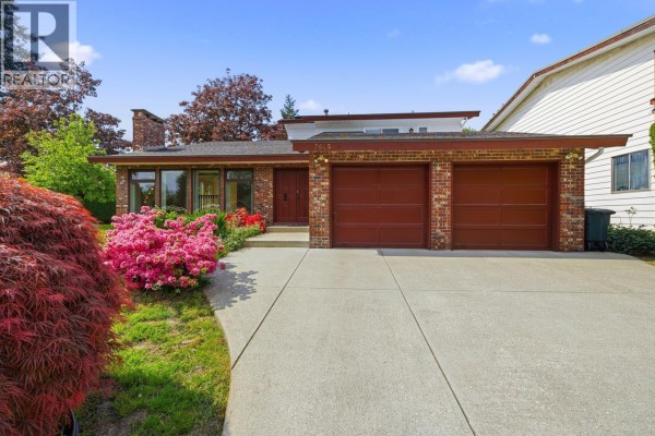 7605 Lawrence Drive, Burnaby, BC, photo 2