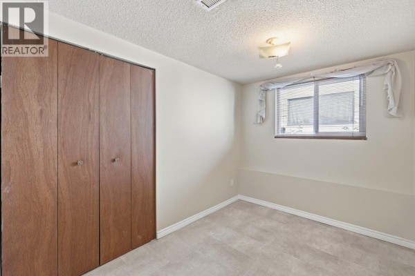 7605 Lawrence Drive, Burnaby, BC, photo 3