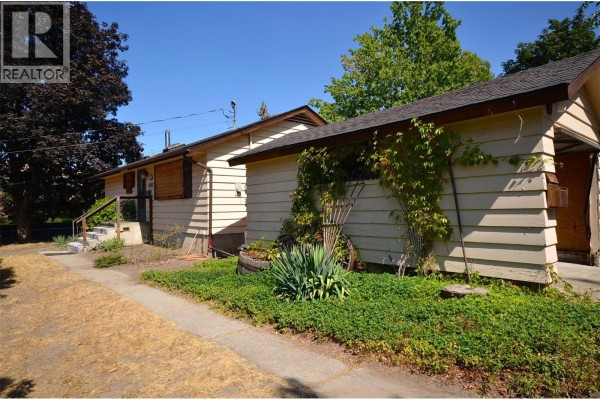 Bedroom - 7609 Cunliffe Road, Coldstream, BC V1B1T4 Photo 5