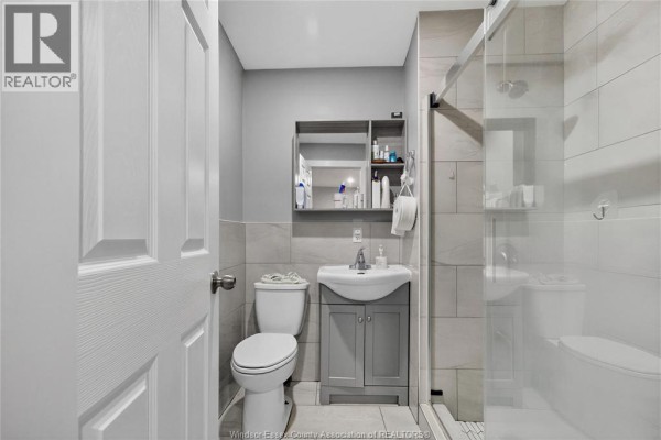 761 Assumption Street, Windsor, ON N9A3B7 Photo 4