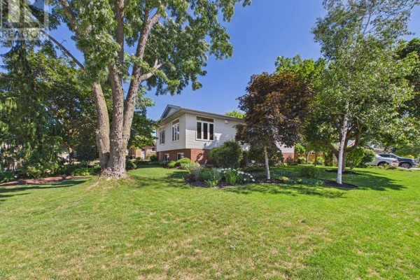 762 Bradford Street, Saugeen Shores, ON N0H2C4 Photo 3