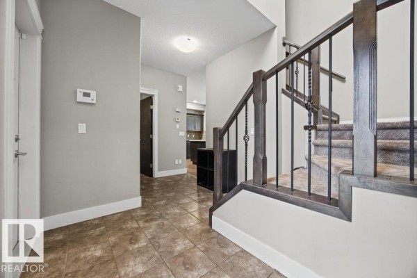 Kitchen - 7627 181 Av Nw, Edmonton, AB T5Z0L9 Photo 3