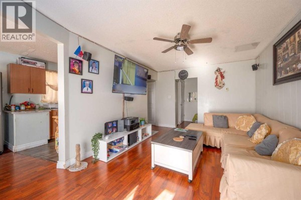 Storage - 7627 24a Street Se, Calgary, AB T2C0Z8 Photo 5