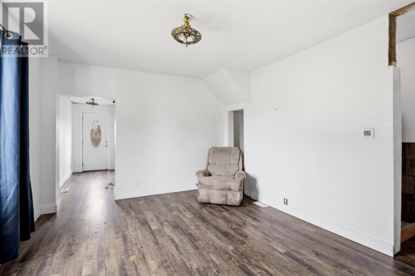 763 Dyment St, Sault Ste  Marie, ON, photo 3