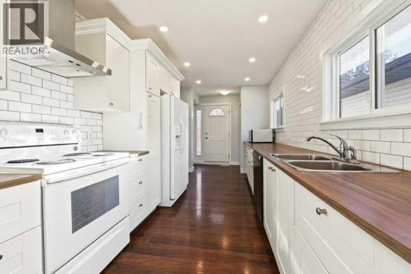 3pc Bathroom - 763 Ranchview Circle Nw, Calgary, AB T3G1B1 Photo 5