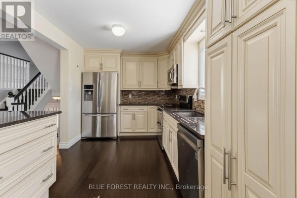 Foyer - 763 Redoak Place, London North, ON N6H5R8 Photo 5