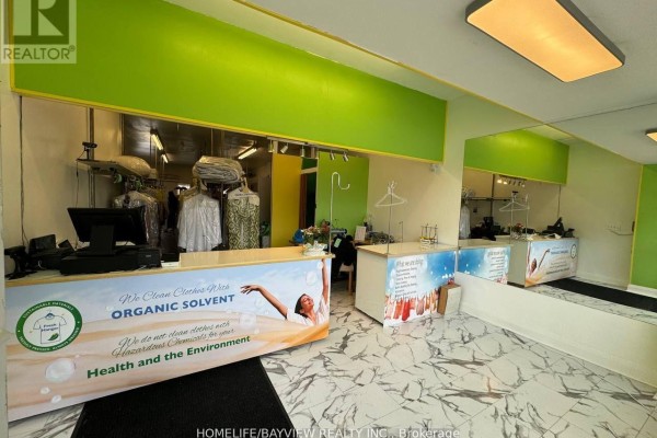 763 The Queensway Avenue, Toronto, ON M8Z1N1 Photo 2