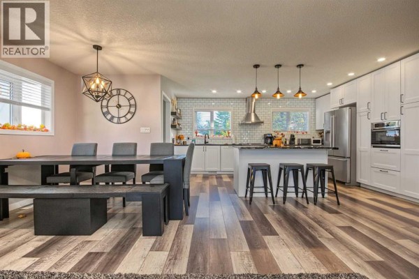 4pc Bathroom - 7633 97a Street, Grande Prairie, AB T8V3Z8 Photo 4