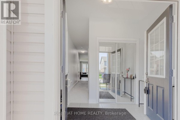 7648 Hackberry Trail, Niagara Falls, ON L2H3R5 Photo 4