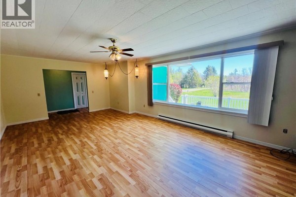 Bath (# pieces 1-6) - 765 Route 172, Back Bay, NB E5C1X3 Photo 3