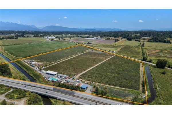7650 176 Street, Surrey, BC V3S7B1 Photo 3