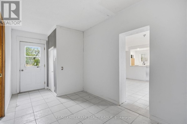 Living room - 7650 Lalonde-martineau Road, Hawkesbury, ON K0B1M0 Photo 4